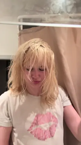 A post by @bibblekittyyyy on TikTok