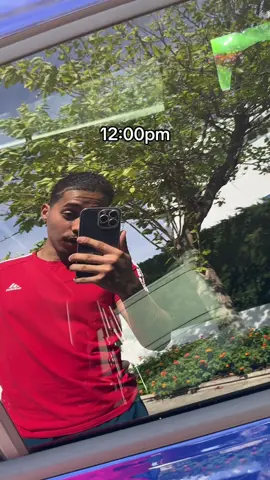 A post by @rayanlewiis on TikTok caption: Full video in bio😵‍💫 #fyp #viral #fakesituation #parati #coches 