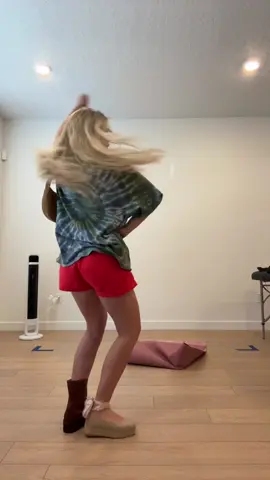 A post by @_kennedylyons on TikTok caption: when my free people order arrives and i gotta give everything a test run