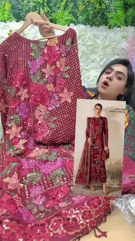 A post by @missmaheemughal on TikTok caption: #tiktoklive #livehighlights #pakistani_tik_tok #foru #foryoupage❤️❤️ #mahisfashion #fun #viral #crazy 