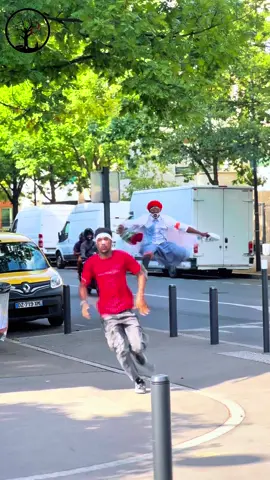 A post by @hakime224lambassadeurr on TikTok caption: #france🇫🇷 #viraltiktok #Hakime224 #😂😂😂 #comedia 