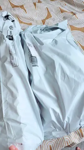 A post by @j9512farhana on TikTok caption: #temuhaul #🛍️🛍️ 