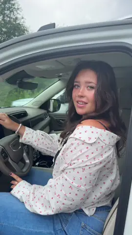 A post by @addie_mccracken123 on TikTok caption: Pov you finally got your dream mom car 💭🚙