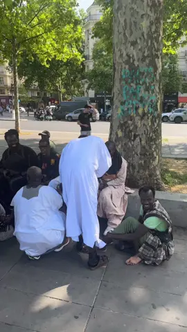 A post by @masserka on TikTok caption: Journée cheikh ahmadou touba paris 🇫🇷@Hamidoune Mbacke @Jibril-Karim 🇸🇳🇫🇷 @minute_xassida 