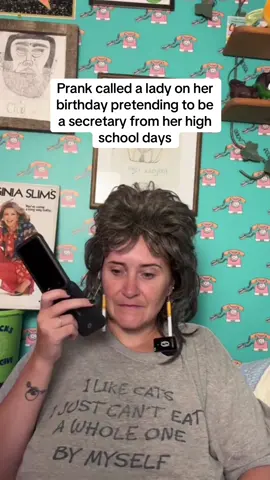 A post by @sarahsoda5 on TikTok caption: #suedillon #prankcall #fyp 