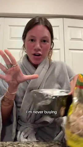 A post by @hesky on TikTok caption: 😪🤚🏼 #pov #girlythings 
