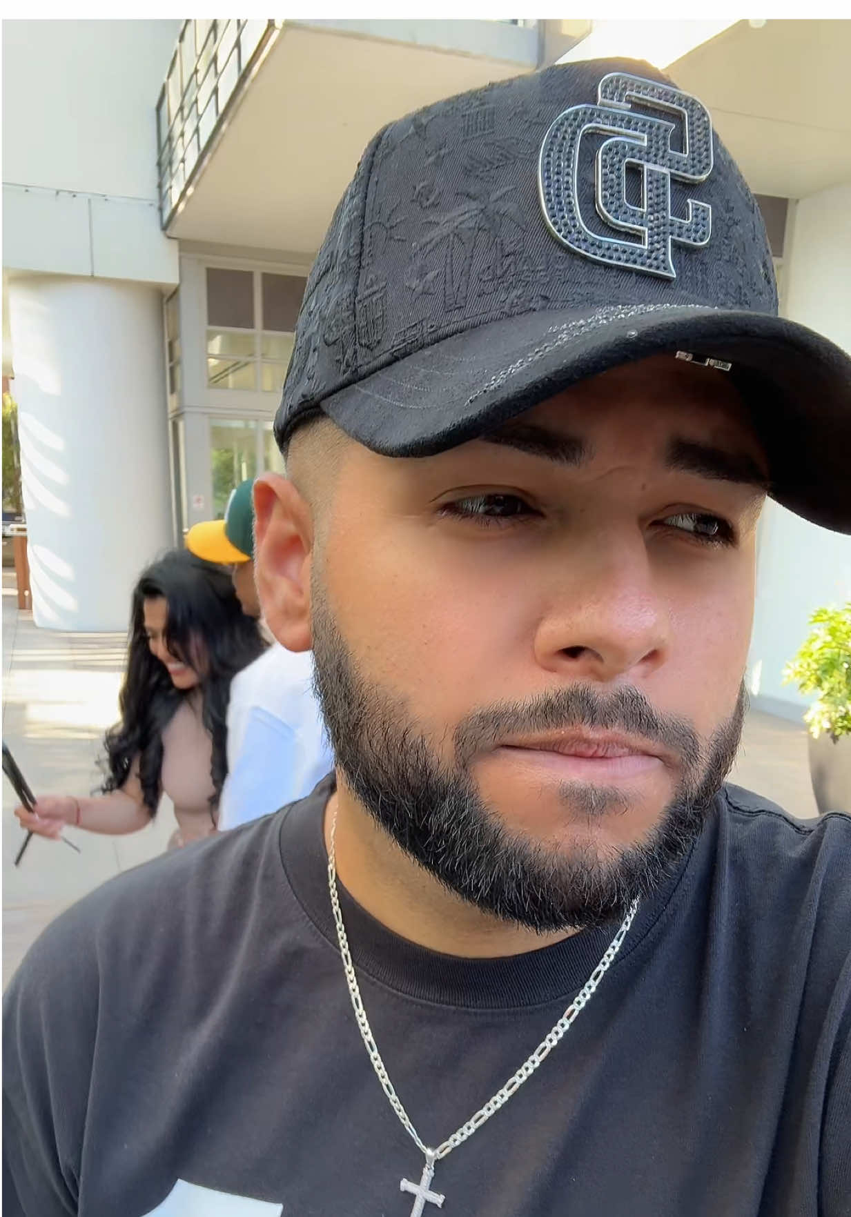 A post by @kaysmagickingdom on TikTok caption: El amor nunca se comparte ❤️ 