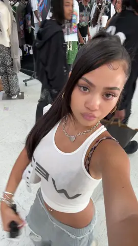 A post by @_vanessaanne on TikTok caption: she’s vloggingggg😝😝