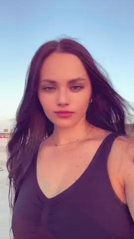A post by @claudiagonta08 on TikTok caption: #pktiktokofficial #mare🦋❤️ #Viral 