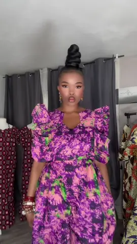A post by @pecoeurbatshika on TikTok caption: #fyp #viral 