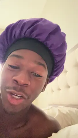A post by @keltonallen on TikTok caption: No caller ID, is the caller ID. #kelton #nocallerid#blocked 