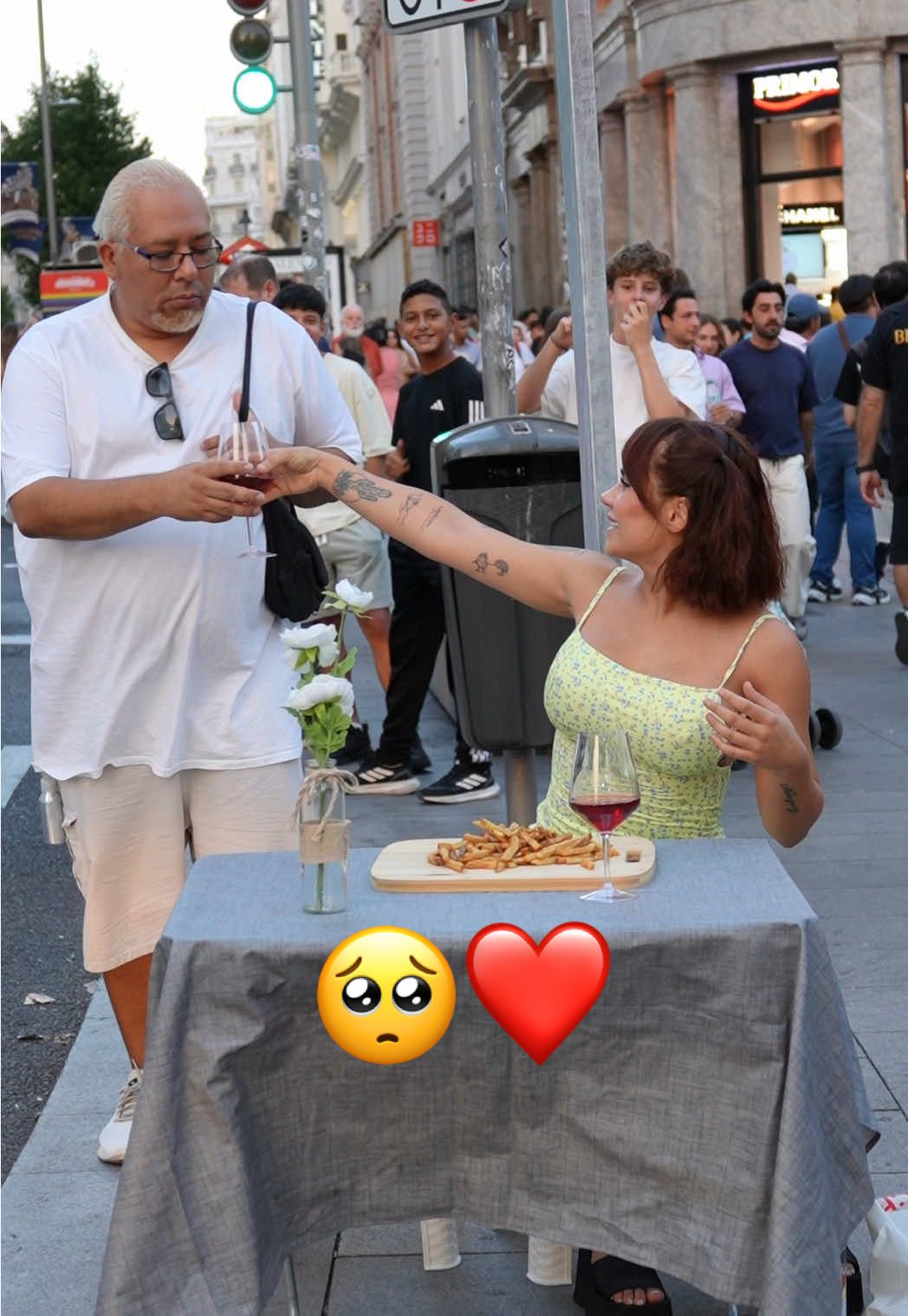 A post by @carolinacazadora3 on TikTok caption: ❤️🥺