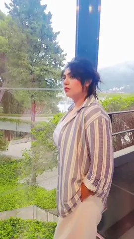A post by @missmaheemughal on TikTok caption: #viral #fun #mahisfashion #foryoupage❤️❤️ #foru #weather 