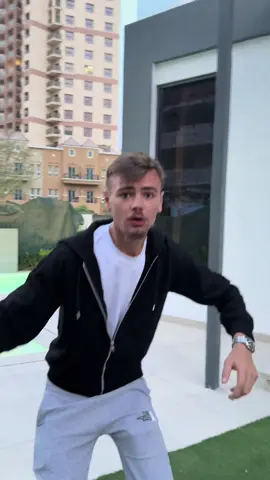 A post by @tomsursnaaaap on TikTok