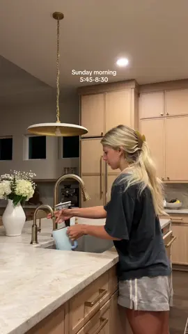 A post by @sydneyadamsking on TikTok caption: Sunday morning 5:45-8:30am … hope yall have the best day / week!!! #sundaymorning #morningvlog 