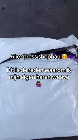 A post by @mjmeijers on TikTok caption: Aliexpress shophaul🥳 Dit is de reden waarom ik mijn eigen haren weave💁🏾‍♀️ #aliexpress #aliexpressunboxing #aliexpresshair #budles #voorjou #voorjoupagina #voorjoupage #voorjullie #fyp #fypviralシ #fypvirall 