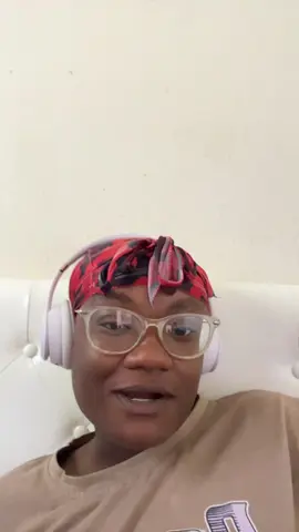 A post by @baldblonde on TikTok caption: personally ive never written my children's name down on any folder, tablets, pencils or glue. just ONLY they backpacks because again, i went to school, i also saw how our supplies was being utilized amongst others in class, i can promise you I didnt need majority of the shit on those school list since theyve administered IPADS and chrome books. #f #fyp #foryou #page #fyppppppppppppppppppppppp #blacktiktok #fypviraltiktok🖤シ゚☆♡ #backtoschool #parents #parenting #parentsoftiktok 