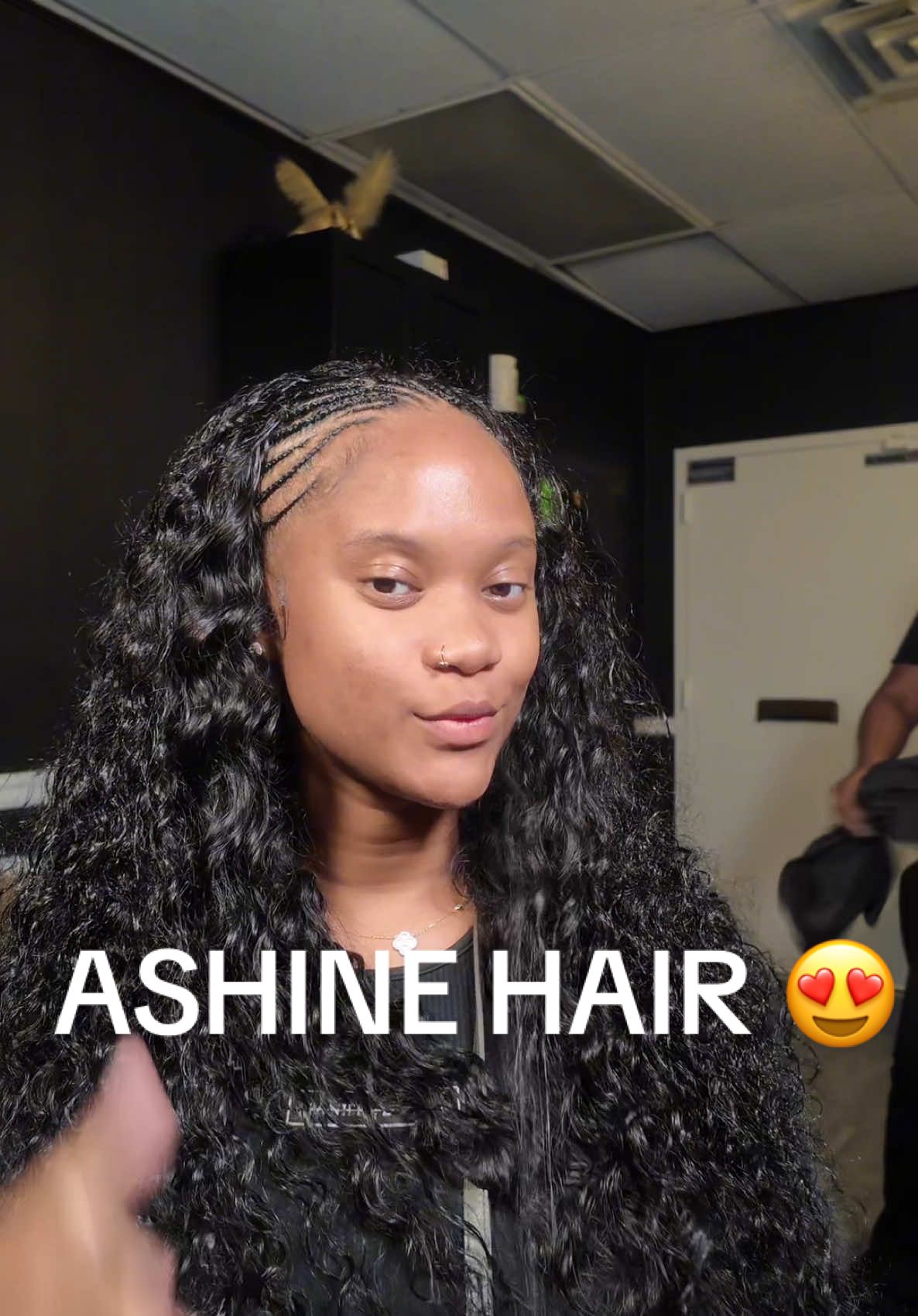 A post by @nikijayy7 on TikTok caption: Listen @AshineHair yall did that 🤪 curly hair might have to be my go to ! Bouncy , shiny and smell free . I am exactly who I claim to be … THAT GIRL 💅🏾 yall better get yall some ! #fyp #ashine #newhair #thatgirl #blackgirlhairstyles #v#vacationhairbundles 
