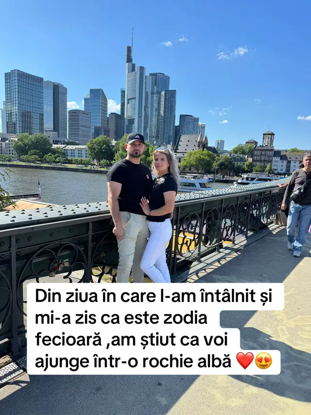 A post by @alexandrage7 on TikTok caption: #rochiealba #vampupatt😂😘🤣🤣🤣 #foruyou #pamflet 😂🫣❤️