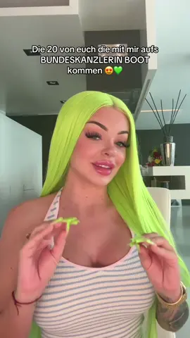 A post by @katjakrasavice on TikTok caption: GLÜCKWUNSCH!!!  Packt eure geilsten Outfits ein 👀💚