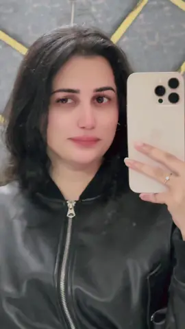 A post by @anujaa_24 on TikTok caption: 🔥 #foryou #trending 