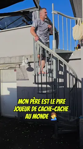 A post by @famillepapounini on TikTok caption: Il se croit discret en plus 😭🤣 #romainetsonpere #humour #blague #drôle #prankvideo #pourtoi #videodrole 