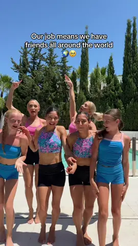 A post by @rybkatwinsofficial on TikTok caption: Wait until you see the YouTube videos we made!! 🙊🙊 #twins #spain #fizzfam #gymnastics @Mia @mmgymsisters 