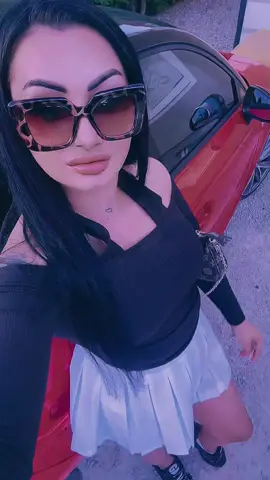 A post by @oanatha80 on TikTok caption: #foryoupage_tik_tok_viral_video❤️❤️❤️ 