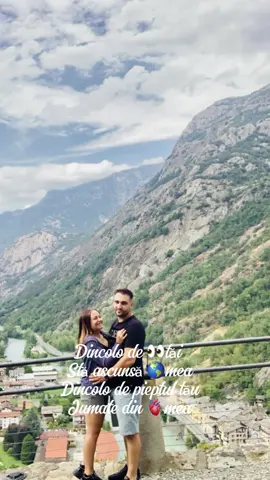 A post by @andre_janine_stetco on TikTok caption: #CapCut #loveyou #couple #fouryou #pentrutine 