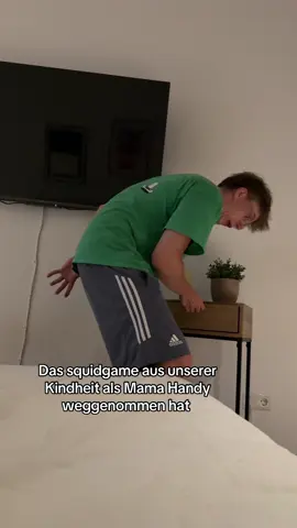A post by @realrobyn on TikTok caption: Oder Nintendo 😀