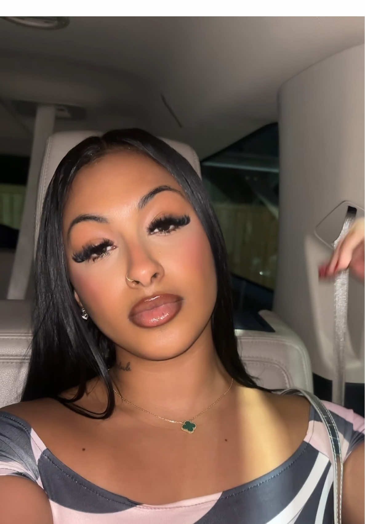A post by @ on TikTok caption: #fyp #foryoupage 