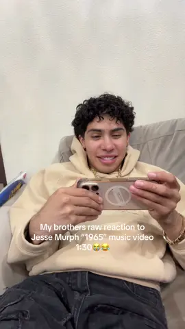 A post by @alyzzahh on TikTok caption: LMAOOO BRO 😂😂😂😭