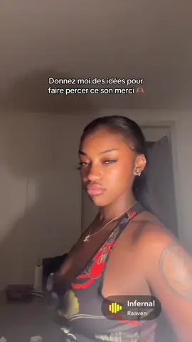 A post by @ravenbelike_ on TikTok caption: À vos commentaires 