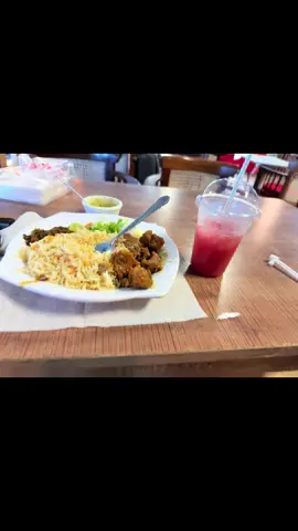 A post by @juuqq1 on TikTok caption: #adenadeinternationalairport #somalia #xamarcadey🇸🇴🇸🇴🇸🇴🇸🇴 