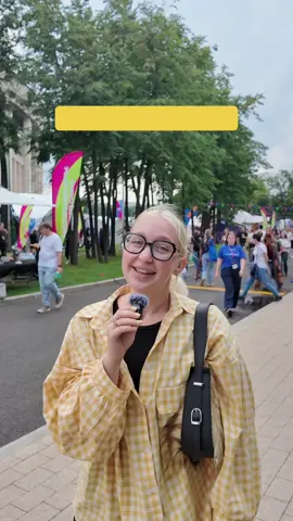 A post by @tetka_2200 on TikTok caption: Совсем не учат историю🥀