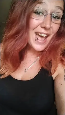 A post by @nessa01071998 on TikTok caption: 🤣🤣🤣 Hammer haha ich kann nicht mehr 🤣🤣🤣 @Sascha da du ja immer für jeden Spaß von Blödsinn zu haben bist ist das dein Part viel Spaß bin gespannt ob du dir es zutraust 🤣🤣🤣 #fy#schnidelsong#nurblödsinnimkopf#natraustdudich?#🤣🤣🤣 