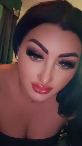 A post by @oanatha80 on TikTok caption: #foryoupage_tik_tok_viral_video❤️❤️❤️ 