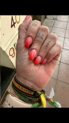 A post by @aynat_bm on TikTok caption: 💅🏼 #nail #nails #uñas #manicura #aynat_bm #verano