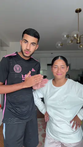A post by @naelleziente on TikTok caption: Gros débat Tunisie ou Algérie cet été 