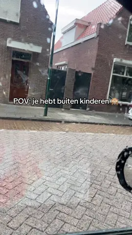 A post by @mjmeijers on TikTok caption: POV: Je hebt buiten kinderen🙈#pov #kinderen #spelen #graag #buiten #regen #voorjou #voorjoupagina #voorjoupage #voorjullie #fyp #fypviralシ #fypviraltiktok🖤シ゚☆♡ #vj #vjp 