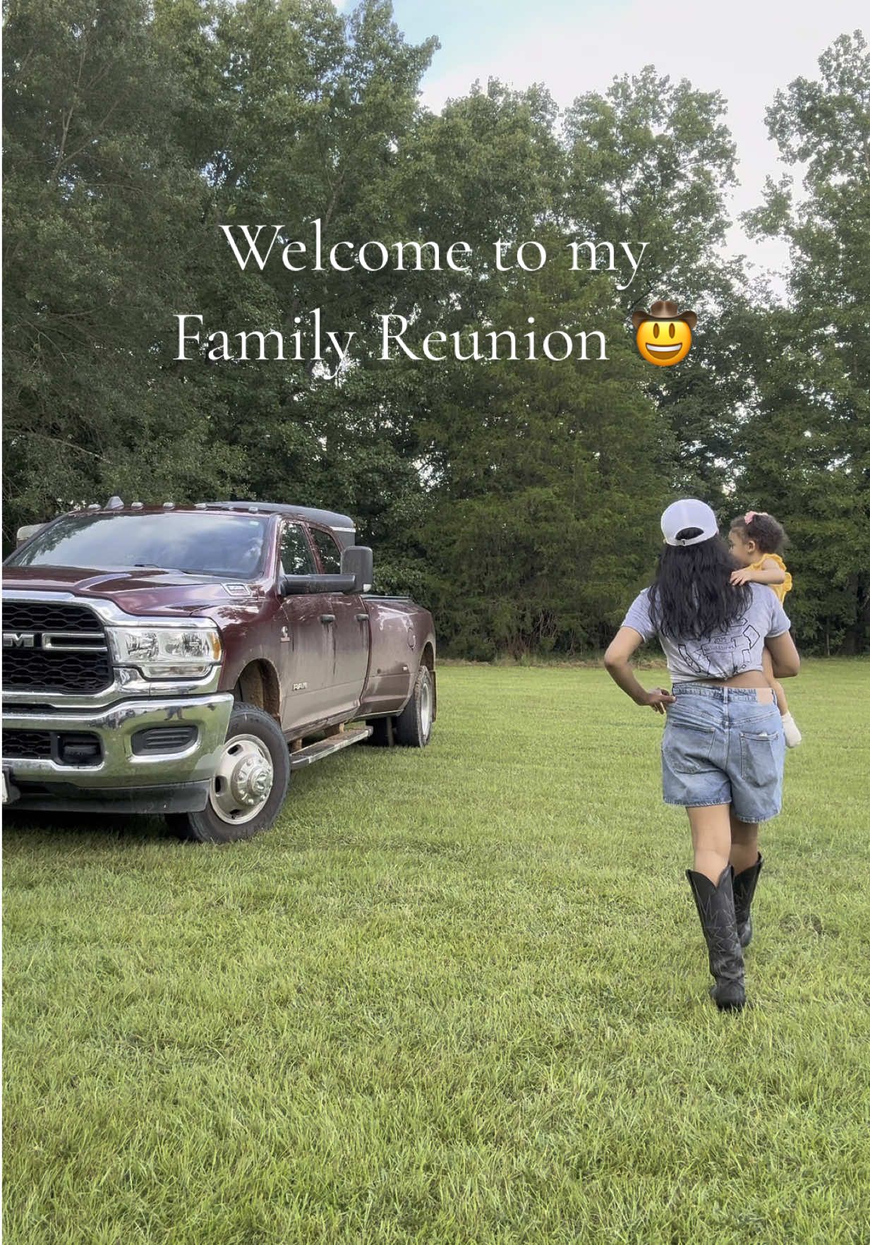 A post by @akilahrelefordgould on TikTok caption: Um…do you think Stack the horse knows he’s famous? Thanks for coming to my family reunion!!! Feeling so proud 🥹🤠🤎🪲🌹🥜🇺🇸🐎 #familyreunion #blackgirltiktok #mississippi #farmlife #southerncooking #countrygirl #countrylife 
