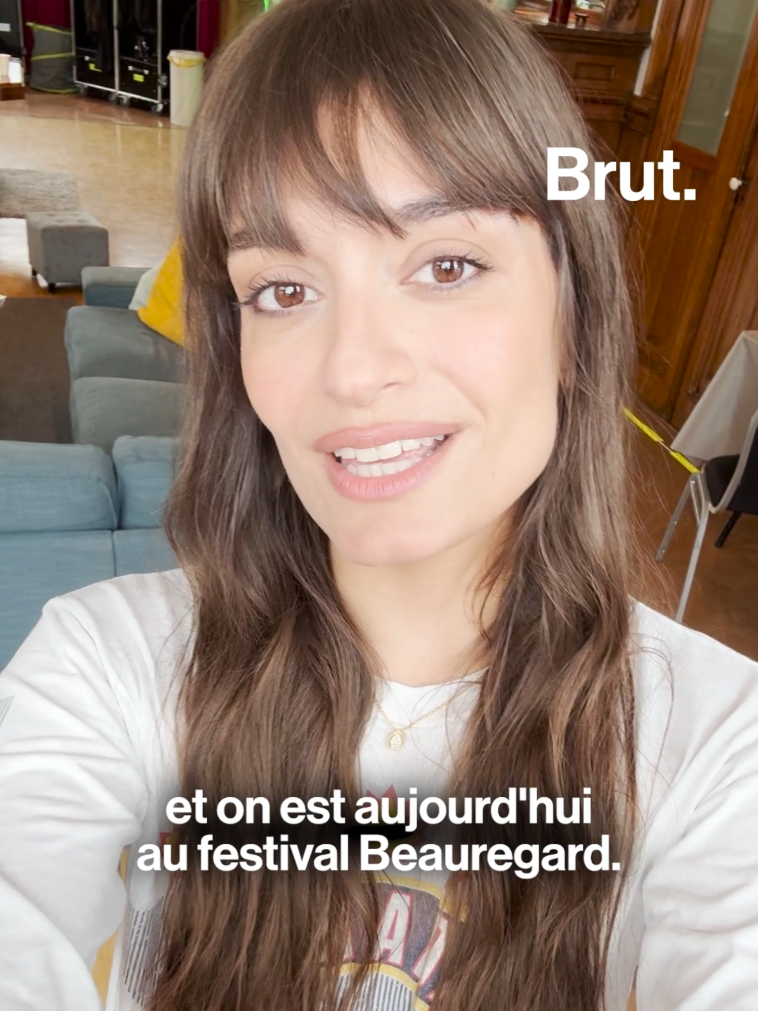 A post by @brutofficiel on TikTok caption: "Ce que j’essaie de reconstruire sur mes tournées, c’est l’idée d’une famille. Parce que moi, vraiment, je suis rien sans les liens qui m’attachent aux gens autour de moi." Cet été, @jesuisclaraluciani est de presque tous les festivals, et elle est même l’artiste la plus programmée de ces rendez-vous estivaux. On l'a suivie dans les coulisses du @festivalbeauregard.
