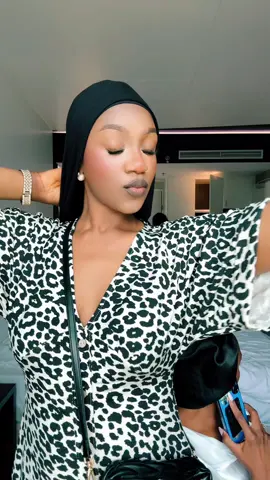A post by @gazelle904 on TikTok caption: Ont peut rien faire tranquillement ici😌