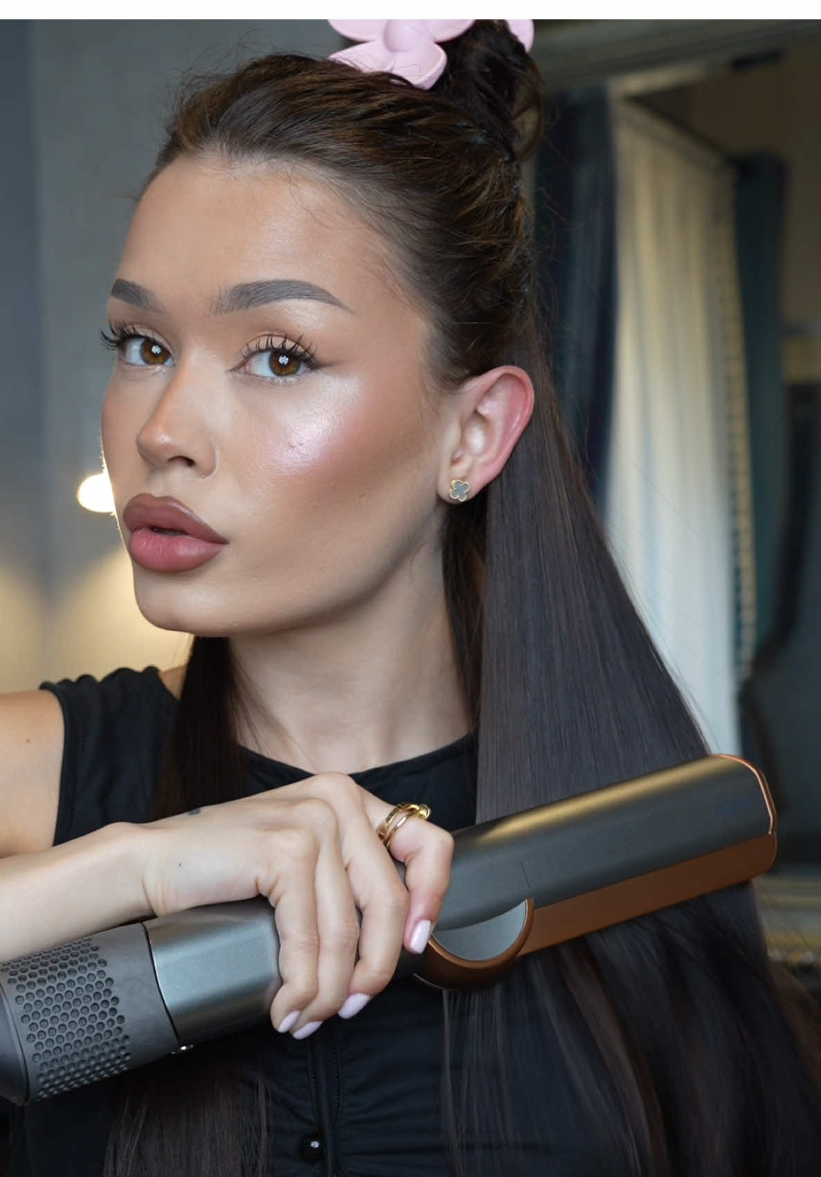 A post by @stefiolariu on TikTok caption: wet to dry & straight hair with @dyson_ro 🕝 Airstrait did the work, serums sealed the deal 🔒 pre-style and post-style Chitosan cream for that sleek finish 🪞