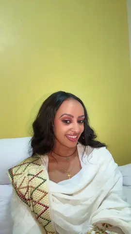 A post by @adiamsibhatu on TikTok caption: @Sari trends 💄👗👰 I love it sariyee ❤️ #eritreantiktok🇪🇷🇪🇷habesha #adiamsibhatu #foryou #vairal #ethiopian_tik_tok #ገፅ #fypシ゚  @adiamsibhatu✨  @adiamsibhatu✨  @adiamsibhatu✨ 