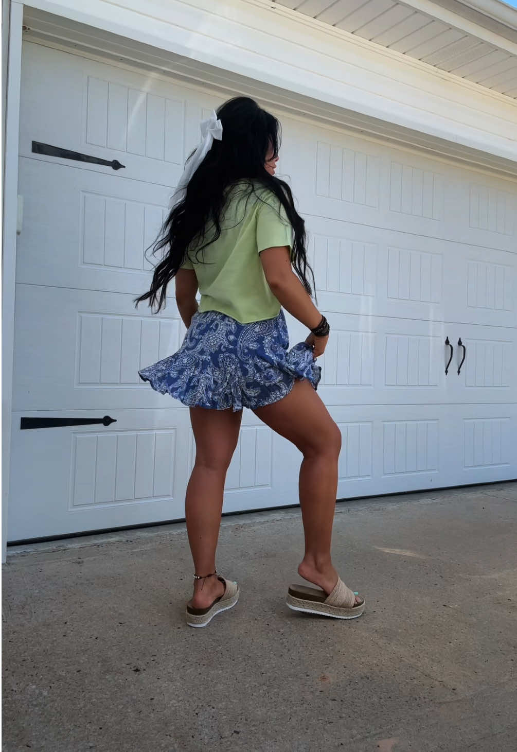 A post by @taylor.leigh_ on TikTok caption: Outfit is from @Lainey Mae Clothing Co 🫶🏼 #fyp #westernfashiontok #fashiontiktok #countrytok #westerntok #westernfashioninfluencer  