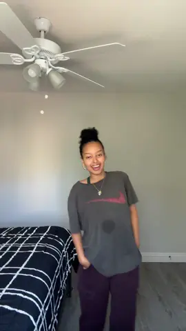 A post by @ on TikTok caption: Love this SONG 🎶 #habeshatiktok #gualdigsa #tigraytiktok🇻🇳🇻🇳tigraytiktok 