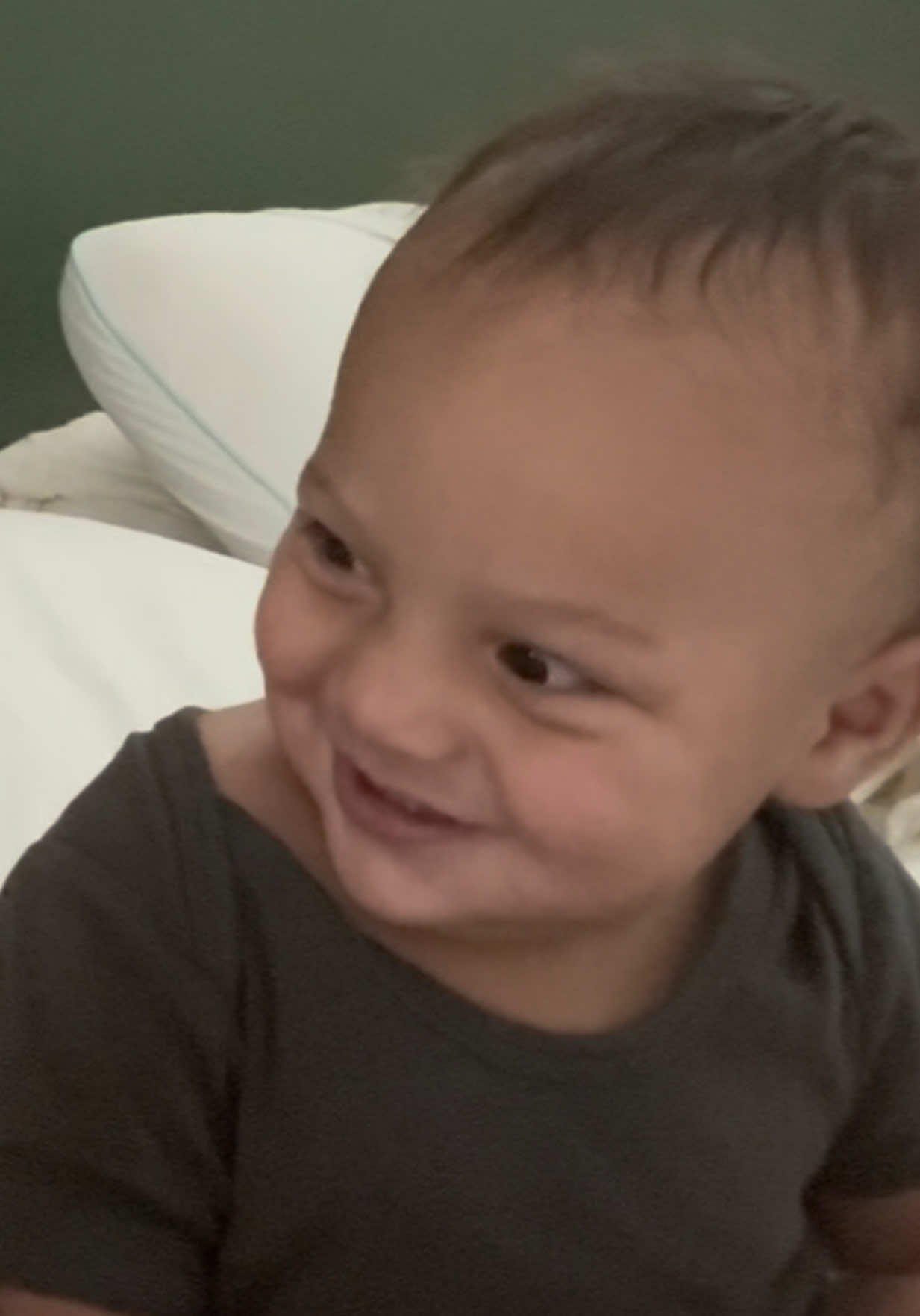 A post by @larobenz on TikTok caption: It’s the fact he thought it was funny 😭😂😂 @Zaza #funny #viral #babies #zaza 