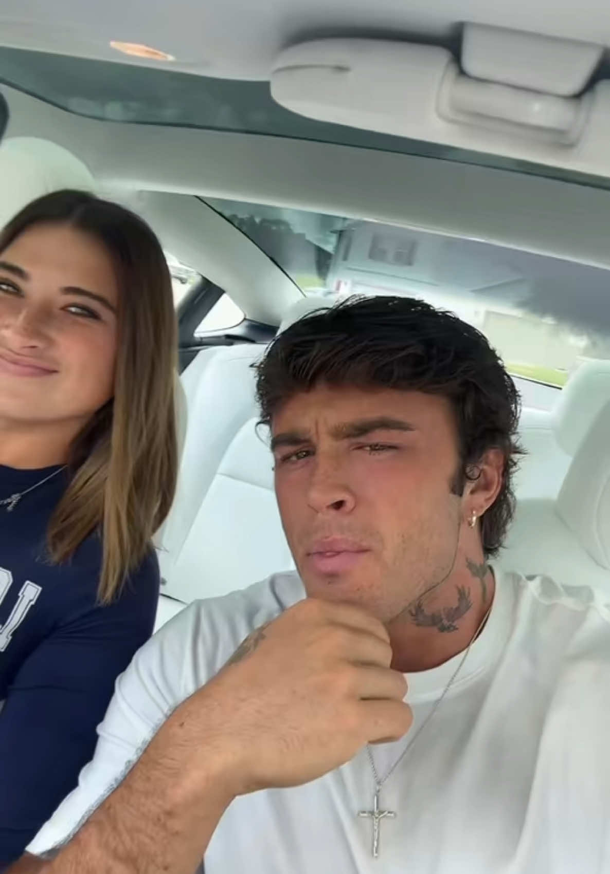 A post by @itsselmo on TikTok caption: @Hannah Rylee ❤️ #fyp 