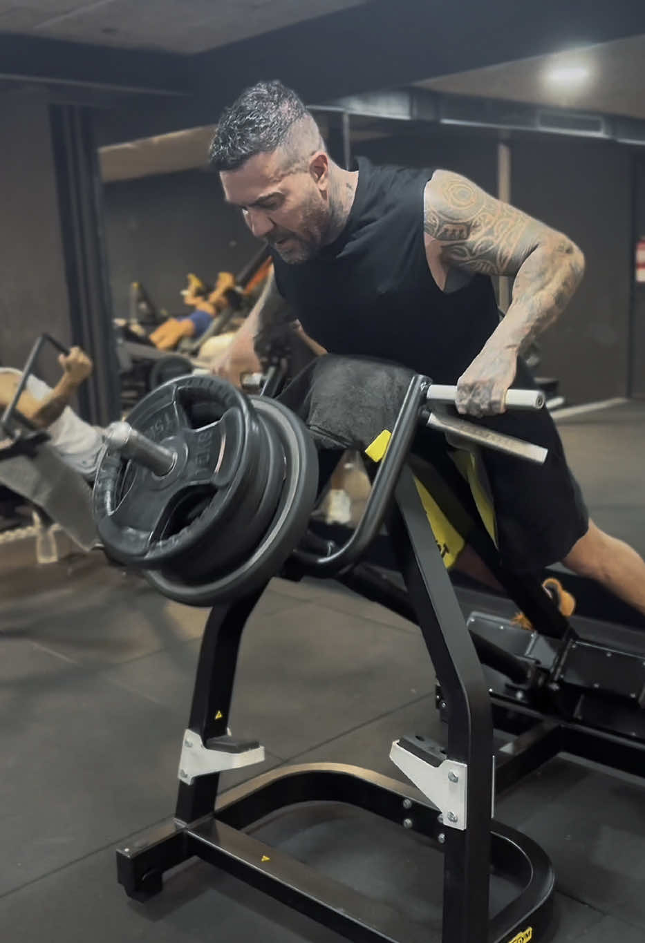 A post by @xavi.caballol on TikTok caption: Controla tu cuerpo y controlarás tu vida.  #vida #gym #fitness #motivation #superacion 